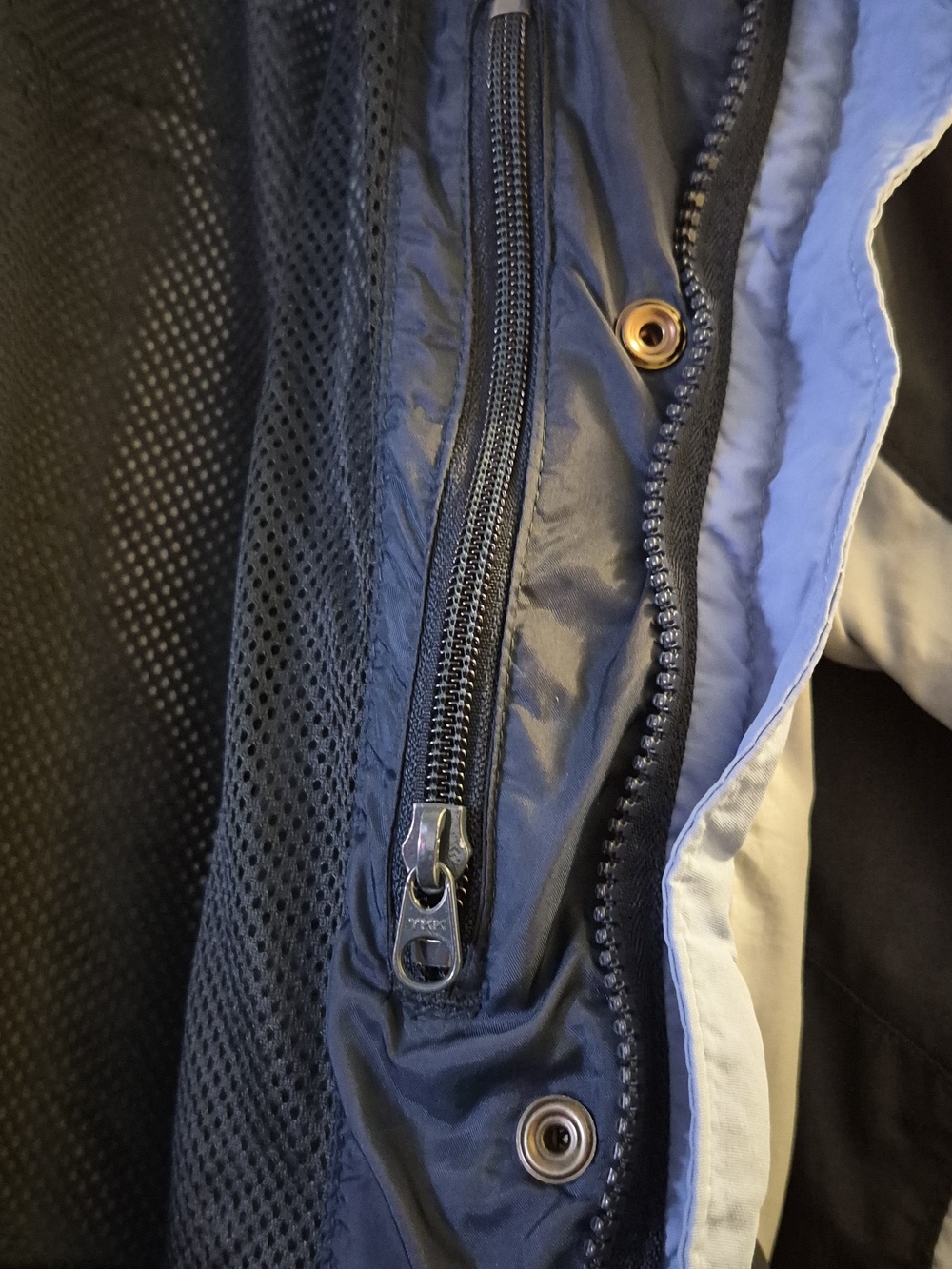 Columbia Navy and Light Blue Outdoor Jacket - Picture 11 of 13